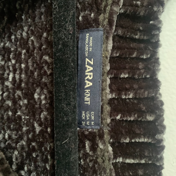 ADORABLE Zara Chenille Sweater - Picture 3 of 3